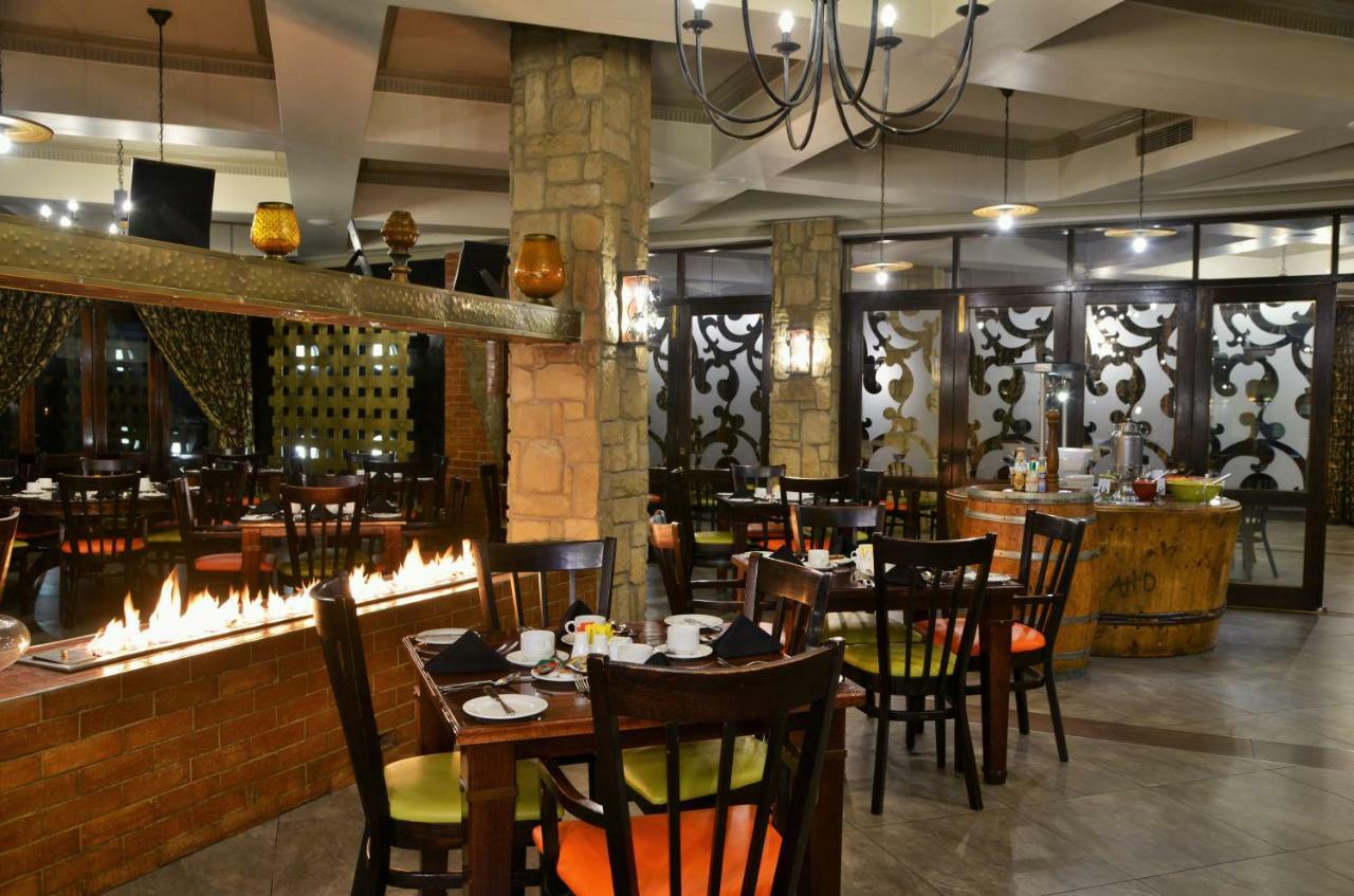 The Centurion Hotel Exterior foto